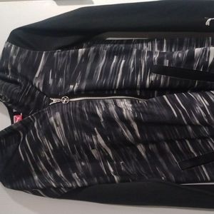 PUMA Hooded Asymmetrical Jacket AOP